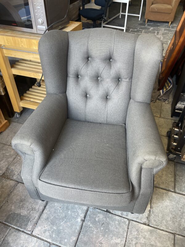 Oorfauteuil grijs H100xB90xD80cm